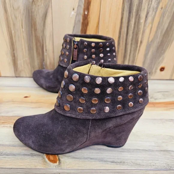 Bussola for Anthropologie Enna Studded Bootie - Picture 5 of 9